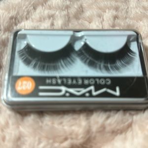 Mac color eyelash 02, M.A.C Make eyelash strip, fashion